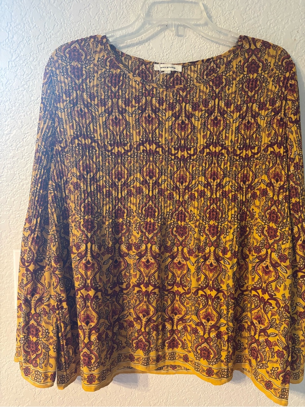 Max Studio Yellow Paisley Pleated Top with Burgundy Accents XL
